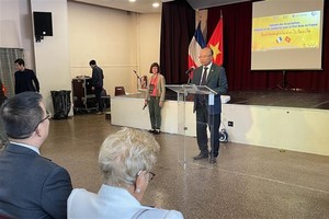 L’ambassadeur du Vietnam en France, Dinh Toàn Thang lors de la cérémonie d’ouverture. Photo : VNA.
