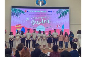 La finale du concours "Aimer pour guider" s'est tenue le 24 septembre à Hanoï. Photo : Mai Quynh/CVN 