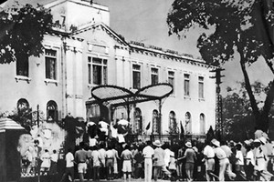 La Révolution d'août 1945 est une page glorieuse de l'Histoire vietnamienne. Photo : daidoanket.vn