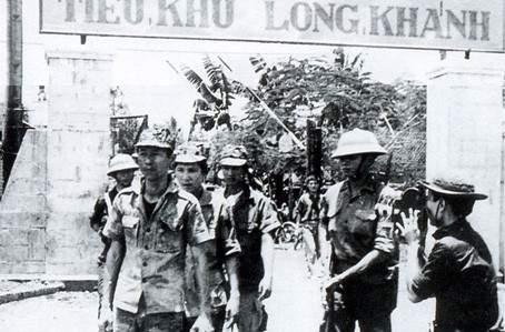 La prise de Long Khánh par l’Armée populaire du Vietnam. Photo: Archives.