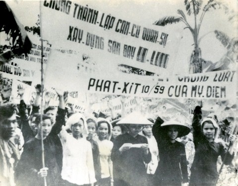 Le mouvement de Dông Khoi (soulèvement général) de Bên Tre (Sud). Photo: TL BTLSQG.