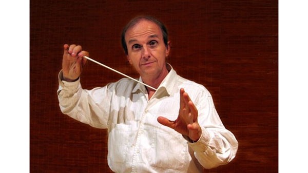 Le chef d'orchestre français Fabien Tehericsen. Photo : BTC/CVN