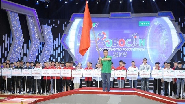Coup d’envoi du tour final du concours de robots Vietnam 2019. Photo: VNA.