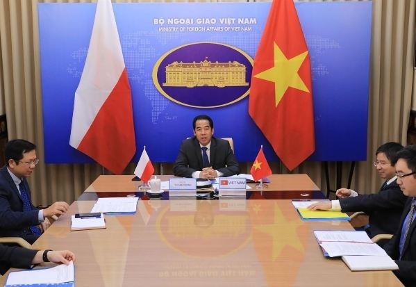 Vice-ministre vietnamien des Affaires étrangères Tô Anh Dung. Photo : VNA.