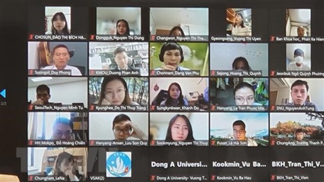 Le congrès de l'Association des Étudiants vietnamiens en République de Corée a lieu en ligne. Photo : VNA.