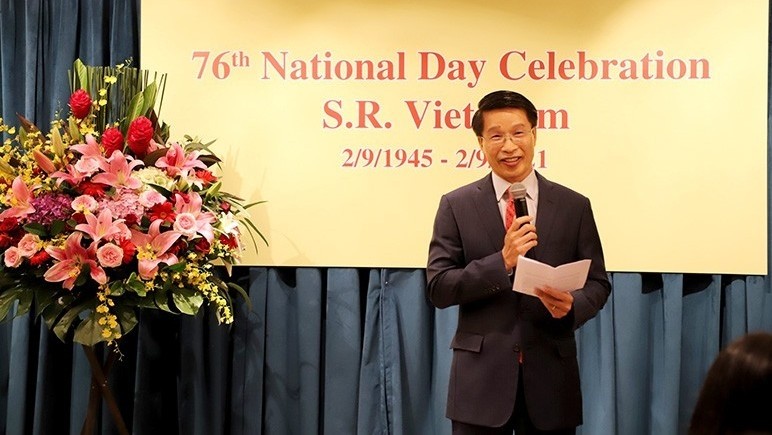 Le consul général du Vietnam à Hongkong, Pham Binh Dam, prend la parole. Photo: baoquocte.vn