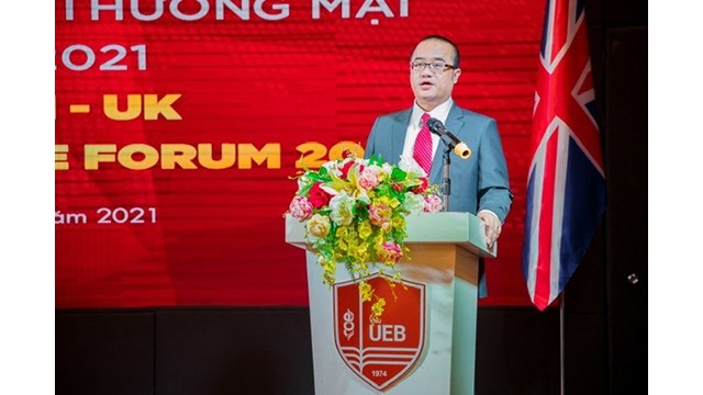 Le recteur de l'Université d’économie, Nguyên Truc Lê s'exprime lors de l'événement. Photo : VNA.