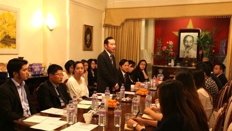 L’ambassadeur Nguyên Van Thao prend la parole lors du congrès annuel de l’Association des Étudiants vietnamiens au Royaume-Uni. Photo: VNA.