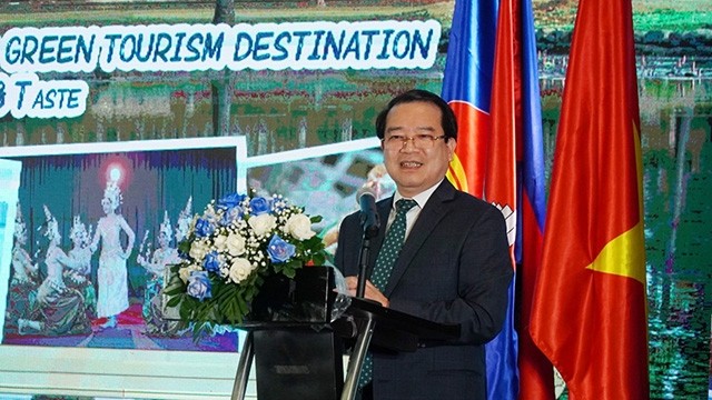 Ha Van Siêu, directeur général adjoint du Département général du tourisme, prend la parole. Photo: thoidai.com.vn