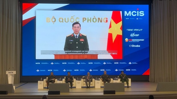Le ministre vietnamien de la Défense, Phan Van Giang, adressant un discours préenregistré à la deuxième session de la 10e Conférence de Moscou sur la sécurité internationale (MCIS-10) en Russie. Photo : VNA.